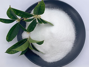 دور وتأثير البولي أكريلاميد في حرق القمامة